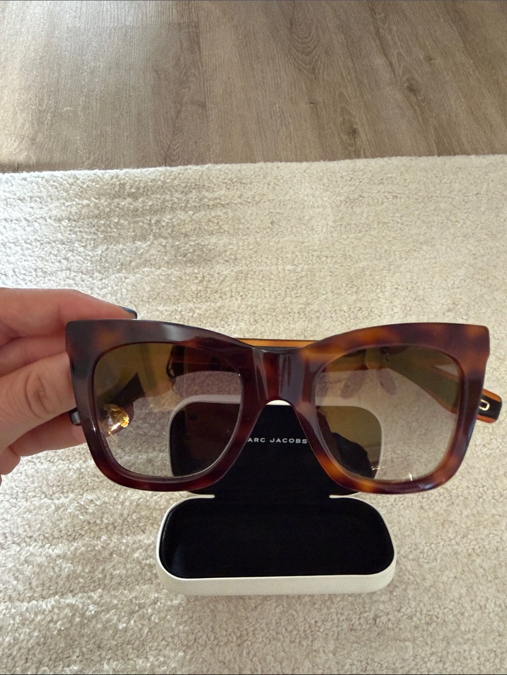 Marc Jacobs Women’s Tortoiseshell Sunglasses - Brown Lenses